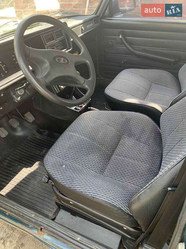 Седан ВАЗ / Lada 2107 2005 в Каменском фото 3 Седан ВАЗ / Lada 2107 2005 в Каменском