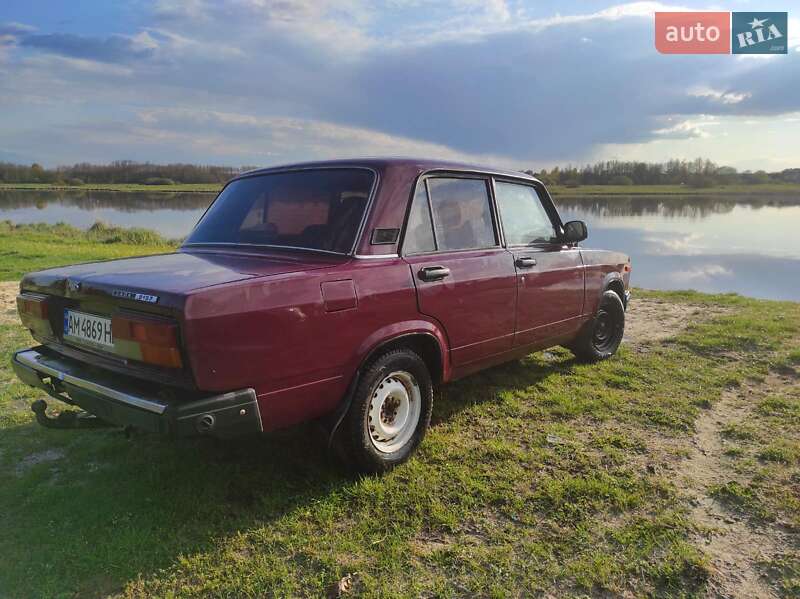 Седан ВАЗ / Lada 2107 2002 в Житомирі