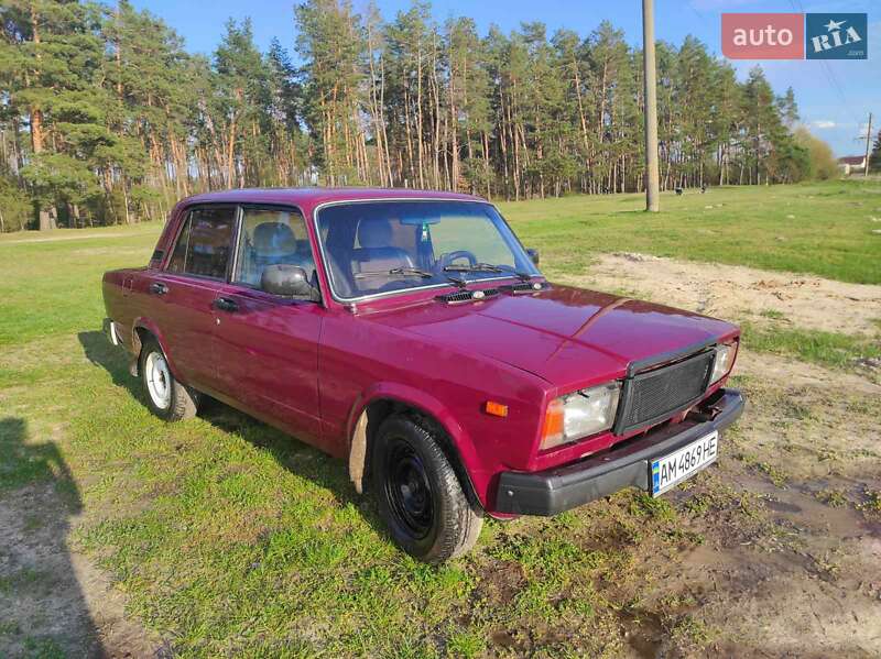 Седан ВАЗ / Lada 2107 2002 в Житомирі