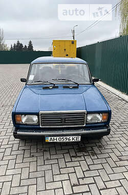 Седан ВАЗ / Lada 2107 2005 в Селидовому