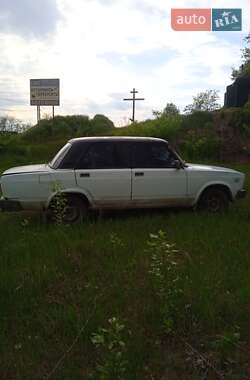 Седан ВАЗ / Lada 2107 1984 в Дергачах