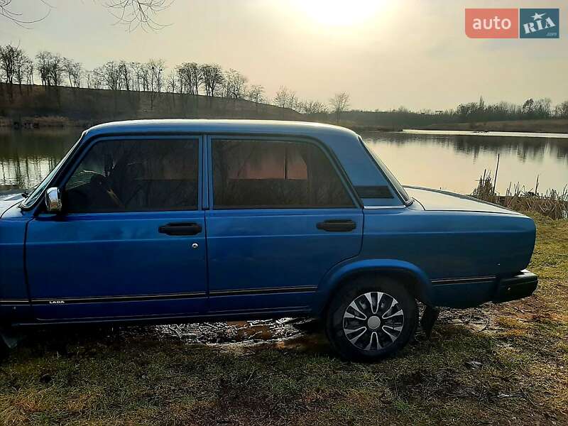 Седан ВАЗ / Lada 2107 1989 в Христинівці