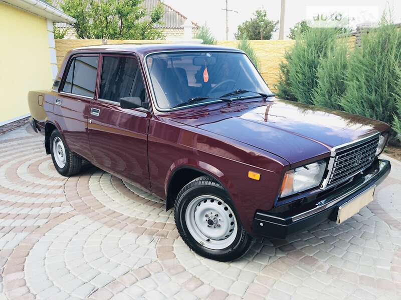 Седан ВАЗ / Lada 2107 2007 в Новомосковске