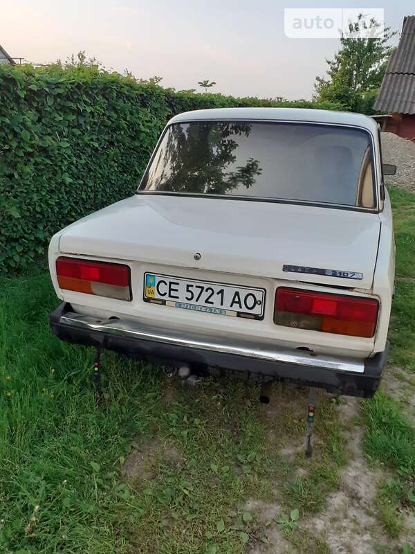 Седан ВАЗ / Lada 2107 1992 в Калуше