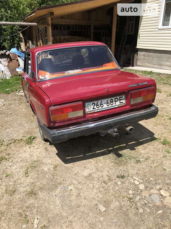 Седан ВАЗ / Lada 2107 1988 в Тячеве