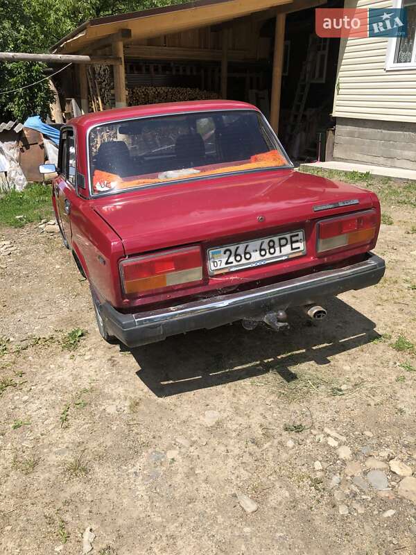 Седан ВАЗ / Lada 2107 1988 в Тячеві