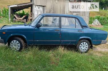 Седан ВАЗ / Lada 2107 1997 в Ровно