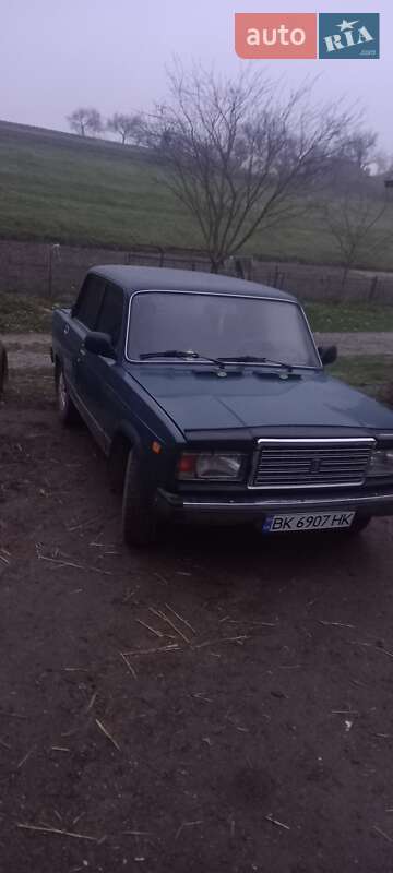 Седан ВАЗ / Lada 2107 1997 в Рівному
