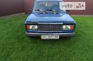 Седан ВАЗ / Lada 2107 2004 в Иваничах