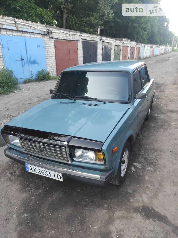 Седан ВАЗ / Lada 2107 2004 в Лозовой