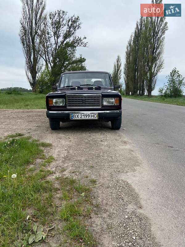 Седан ВАЗ / Lada 2107 2006 в Хмельницком