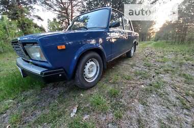 Седан ВАЗ / Lada 2107 2006 в Ровно