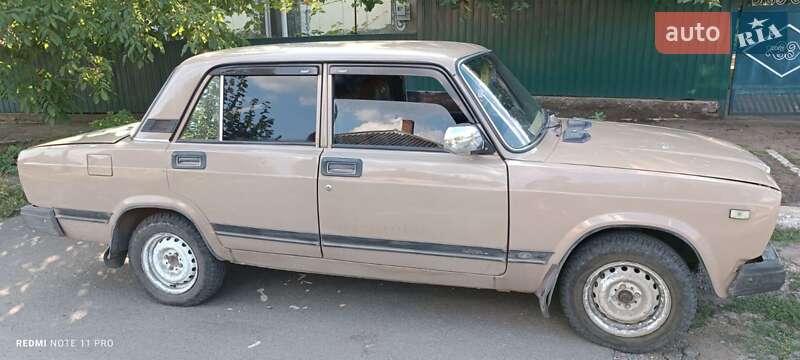 Седан ВАЗ / Lada 2107 1986 в Первомайську