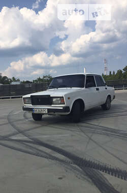 Седан ВАЗ / Lada 2107 1996 в Києві