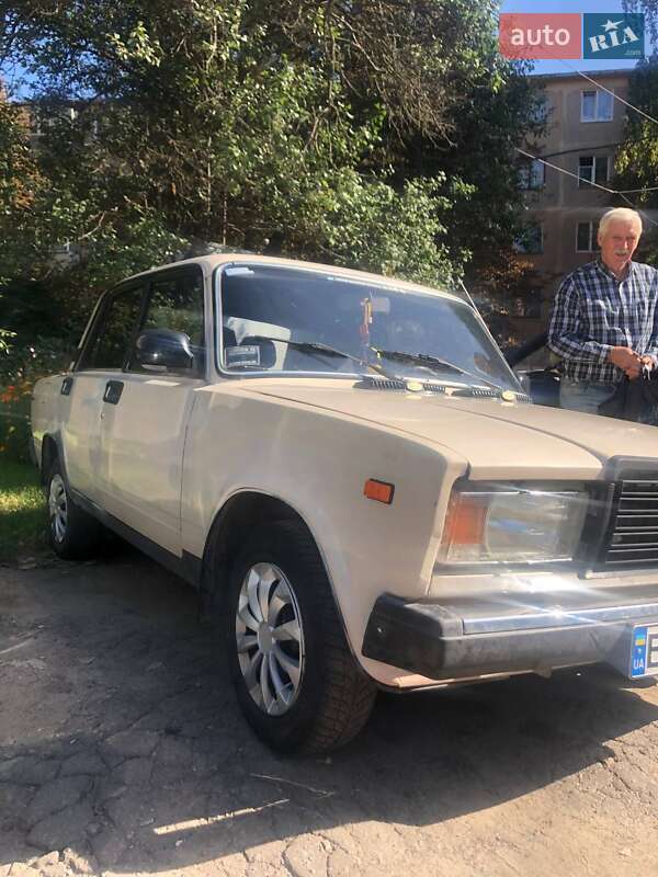 Седан ВАЗ / Lada 2107 1997 в Сумах