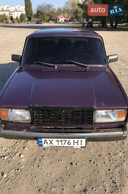 Седан ВАЗ 2107 2003 в 