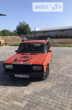 Седан ВАЗ / Lada 2107 1984 в Луцке