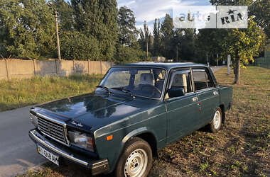Седан ВАЗ / Lada 2107 2004 в Борисполе