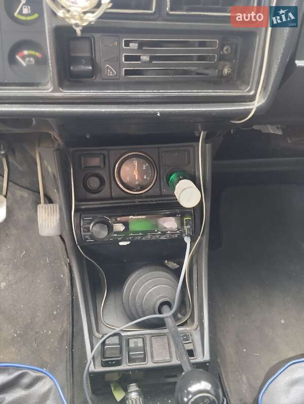 Седан ВАЗ / Lada 2107 1986 в Борщеві