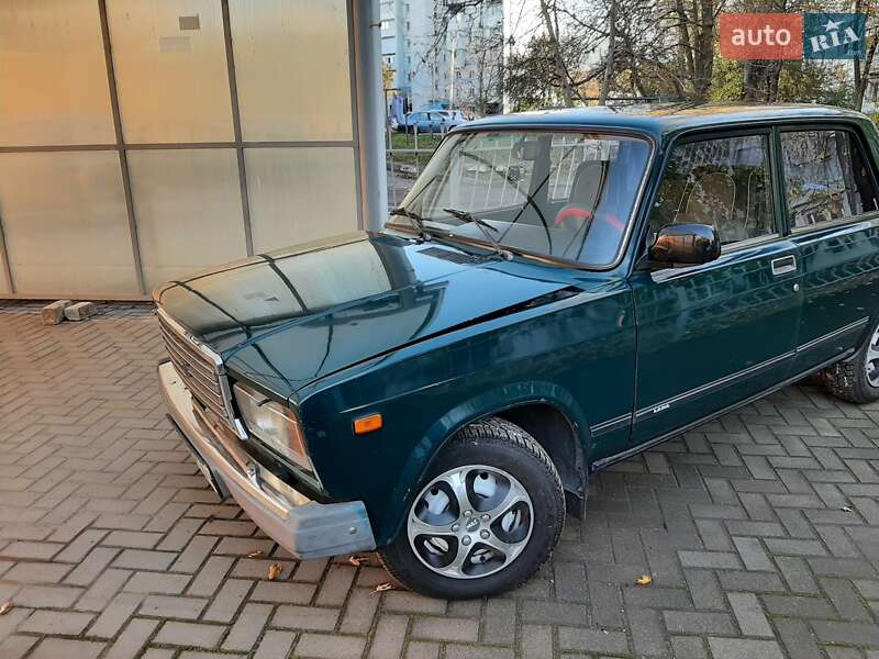 Седан ВАЗ / Lada 2107 2005 в Запоріжжі