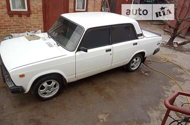 Седан ВАЗ / Lada 2107 2001 в Казатине