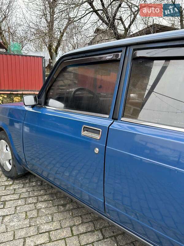 Седан ВАЗ / Lada 2107 2004 в Тернополе