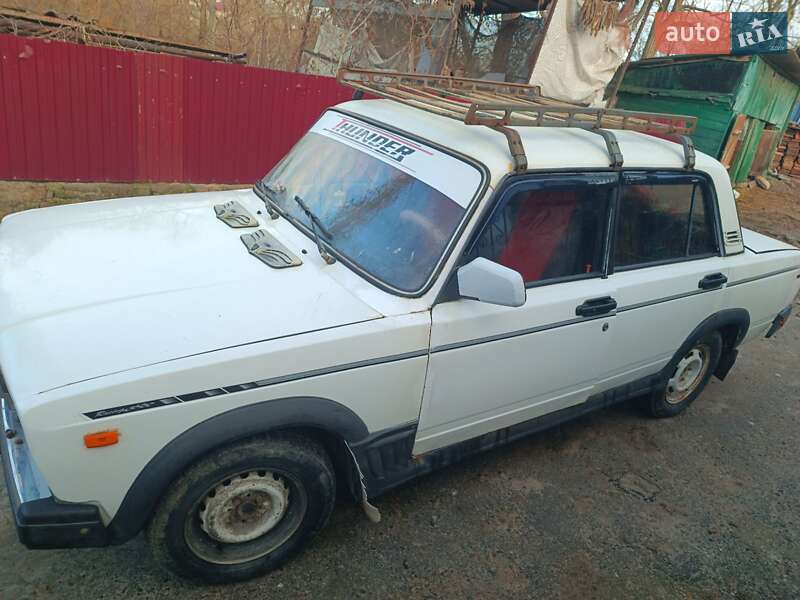 Седан ВАЗ 2107 1992 в 