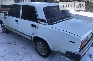 Седан ВАЗ / Lada 2107 2005 в Петропавловке