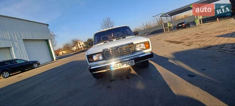 Седан ВАЗ / Lada 2107 2008 в Виноградове