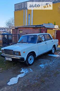 Седан ВАЗ / Lada 2107 1990 в Львове