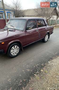 Седан ВАЗ / Lada 2107 2005 в Шполе