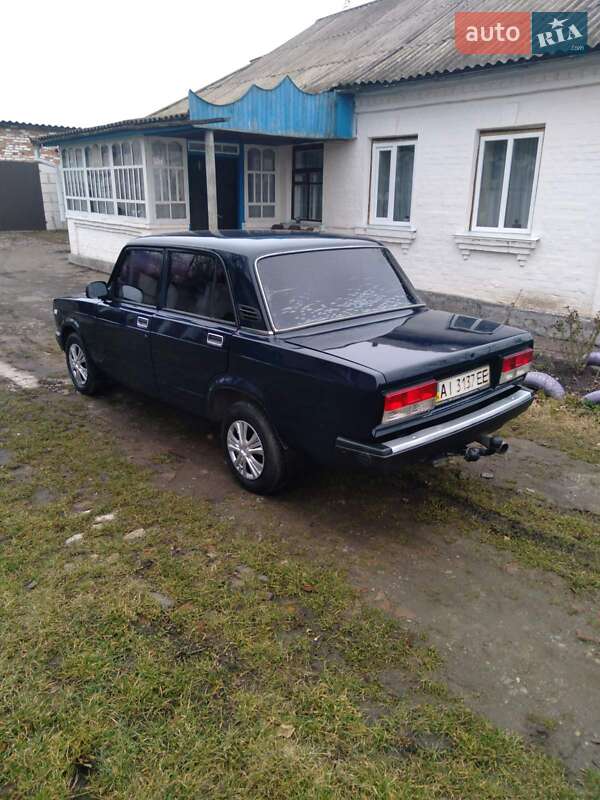 Седан ВАЗ / Lada 2107 2005 в Тетієві