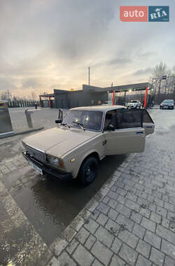 Седан ВАЗ / Lada 2107 1987 в Надворной