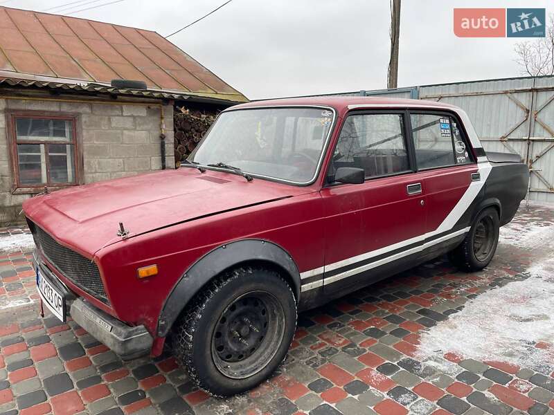 Седан ВАЗ / Lada 2107 2000 в Харкові