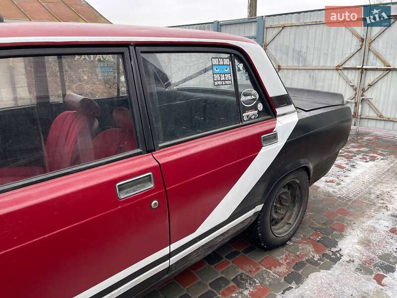 Седан ВАЗ / Lada 2107 2000 в Харкові