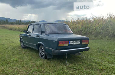 Седан ВАЗ / Lada 2107 2004 в Тячеве