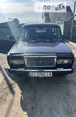 Седан ВАЗ / Lada 2107 2002 в Киеве