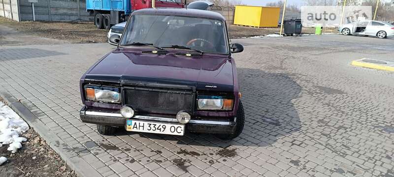 Седан ВАЗ / Lada 2107 1999 в Павлограде