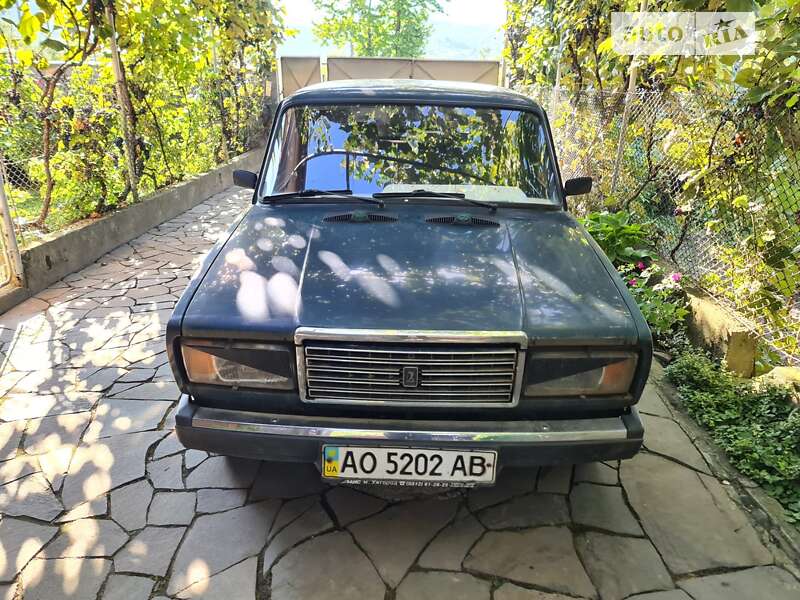 Седан ВАЗ / Lada 2107 2005 в Мукачевому