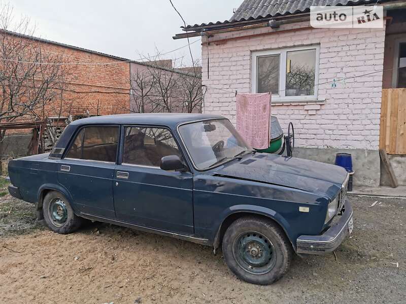 Седан ВАЗ / Lada 2107 2005 в Ильинцах