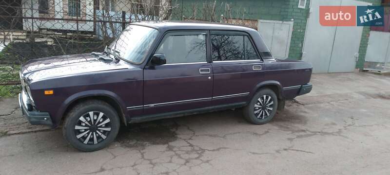 Седан ВАЗ / Lada 2107 2004 в Кривому Розі фото 9 Седан ВАЗ / Lada 2107 2004 в Кривому Розі