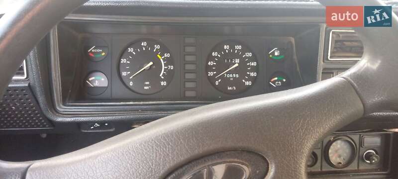 Седан ВАЗ / Lada 2107 2006 в Хотине