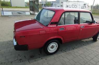 Седан ВАЗ / Lada 2107 1988 в Виноградові