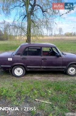 Седан ВАЗ / Lada 2107 2002 в Царичанке