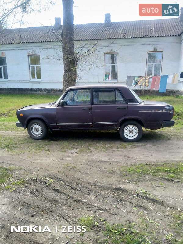 Седан ВАЗ / Lada 2107 2002 в Царичанці