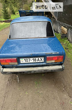 Седан ВАЗ / Lada 2107 2002 в Сколе