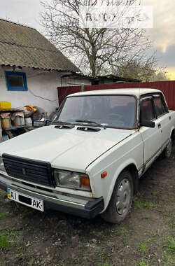 Седан ВАЗ / Lada 2107 1992 в Барышевке