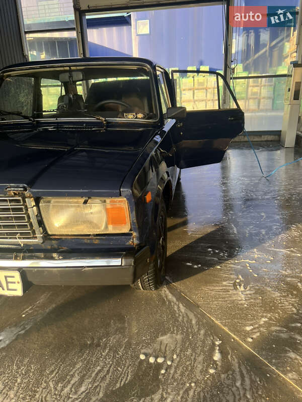 Седан ВАЗ / Lada 2107 2007 в Дніпрі