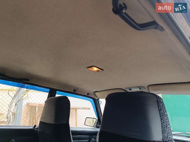 Седан ВАЗ / Lada 2107 1999 в Одессе