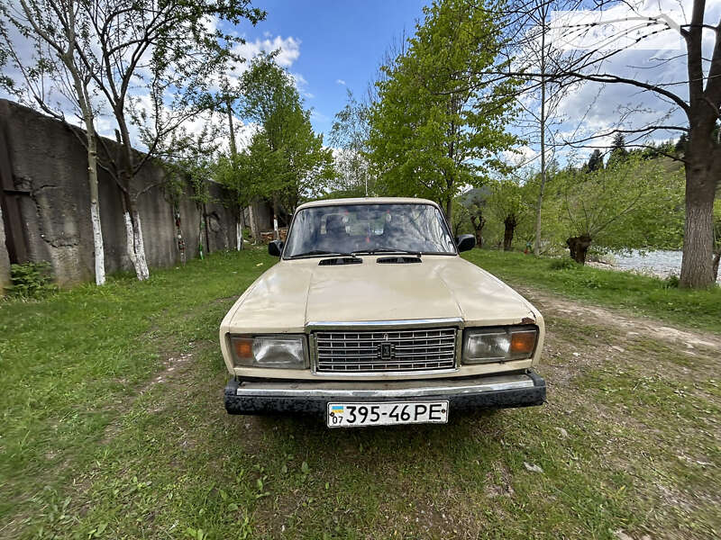 Седан ВАЗ / Lada 2107 1988 в Міжгір'ї